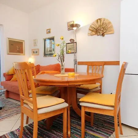 Apartment By The Sea Mavarstica, Ciovo - 9432